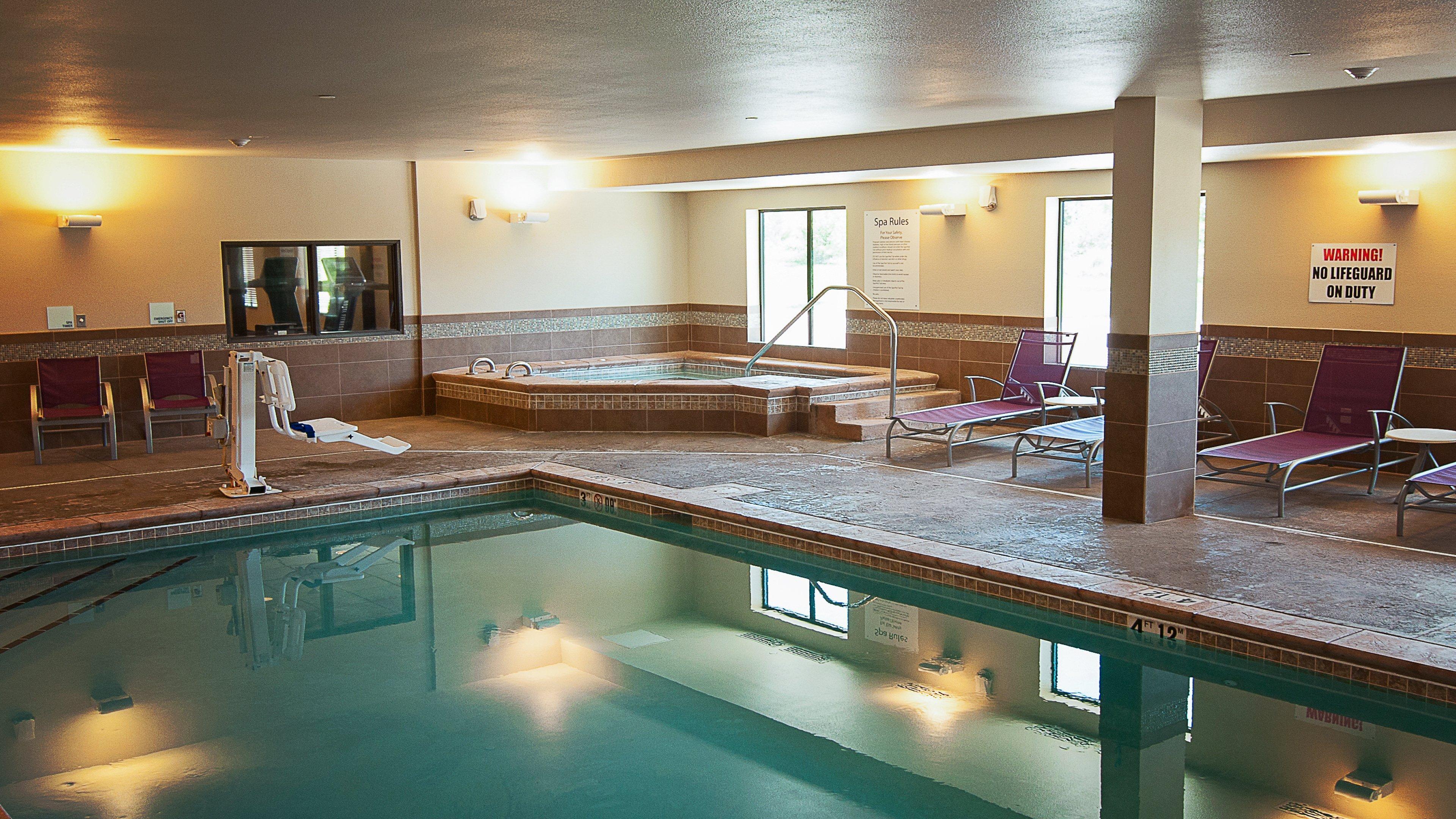 Holiday Inn Express Hotel & Suites Wichita Northeast By Ihg Kültér fotó