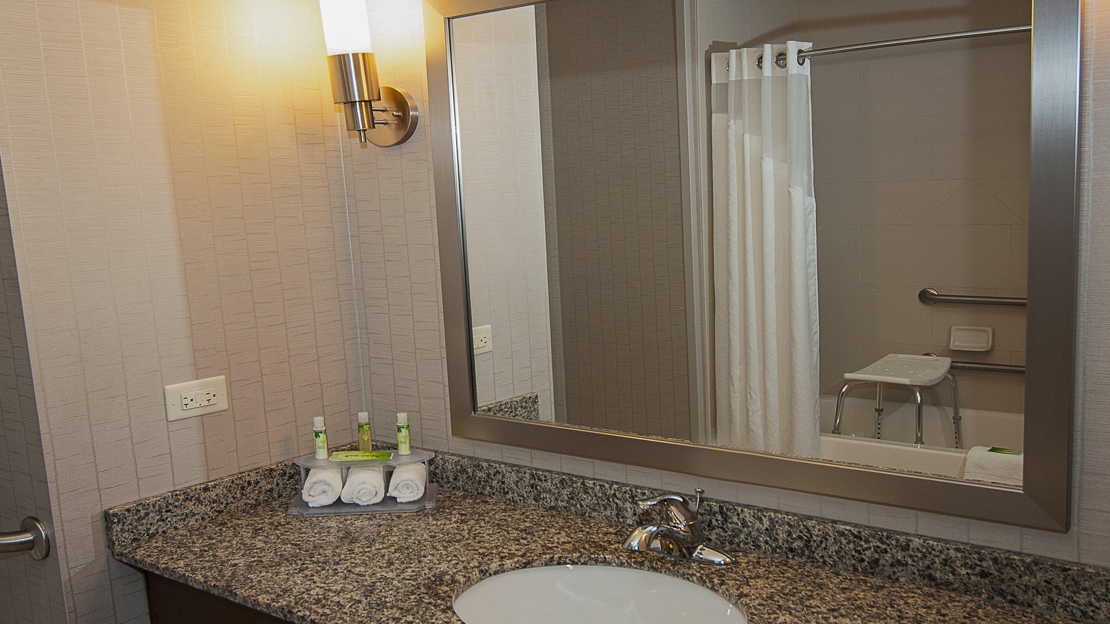 Holiday Inn Express Hotel & Suites Wichita Northeast By Ihg Kültér fotó